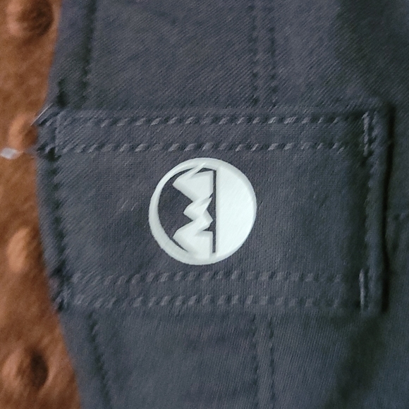 𝅺WRANGLER nylon boys/teens shorts navy size 30 waist - Picture 8 of 8